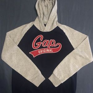Men’s Gap Logo Pull Over Sweater